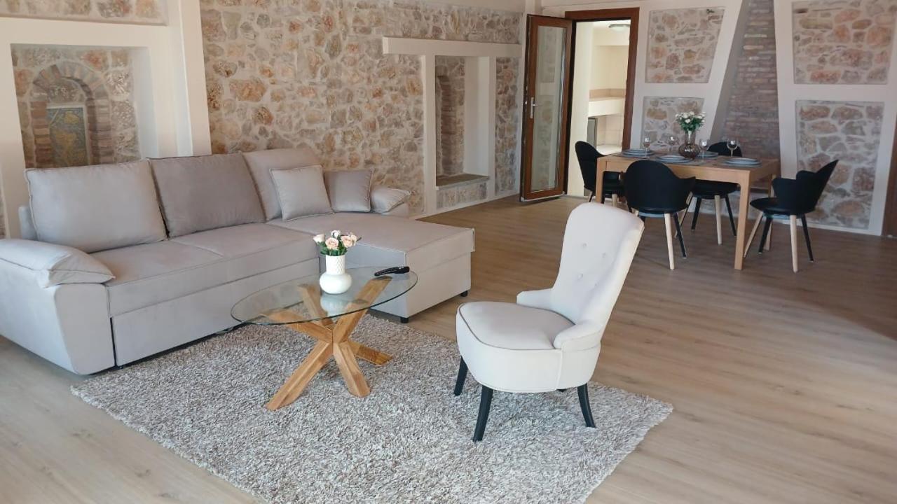 Kalamos Plaza Appartement Buitenkant foto